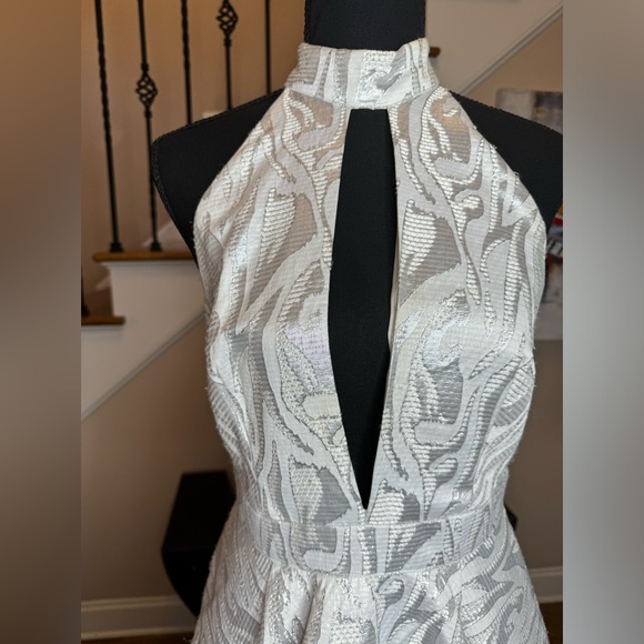 162- GUC Bebe white silver dress. - Picture 4 of 7